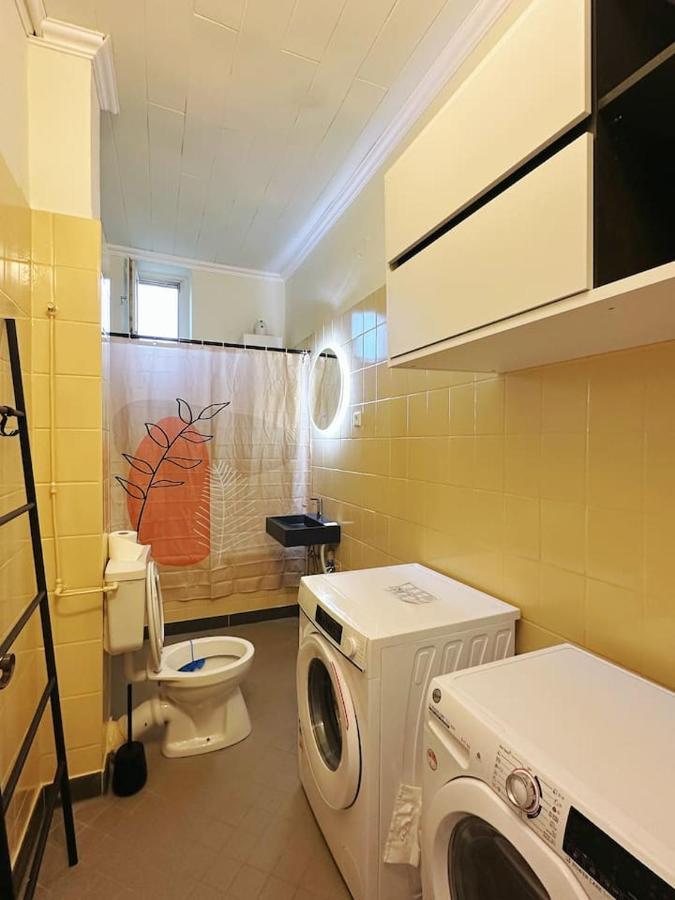 2 Schlafzimmer Waschenspuelmaschine Duisburg Exterior foto