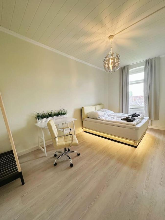 2 Schlafzimmer Waschenspuelmaschine Duisburg Exterior foto