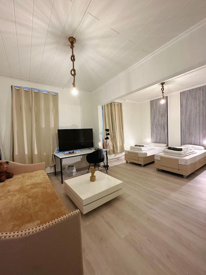 2 Schlafzimmer Waschenspuelmaschine Duisburg Exterior foto